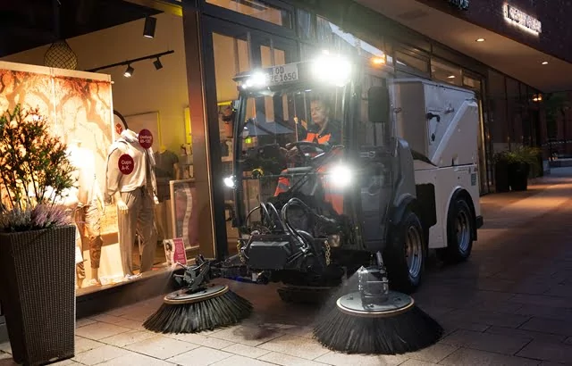 Sokak Supurucu Elektrikli CM1650 ZE 5.jpg