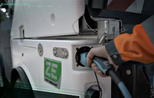 Sokak Supurucu Elektrikli CM1650 ZE 6.jpg.jpg
