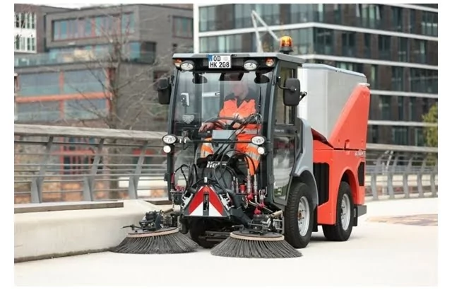citymaster 1600 sokak supurucu 16.jpg
