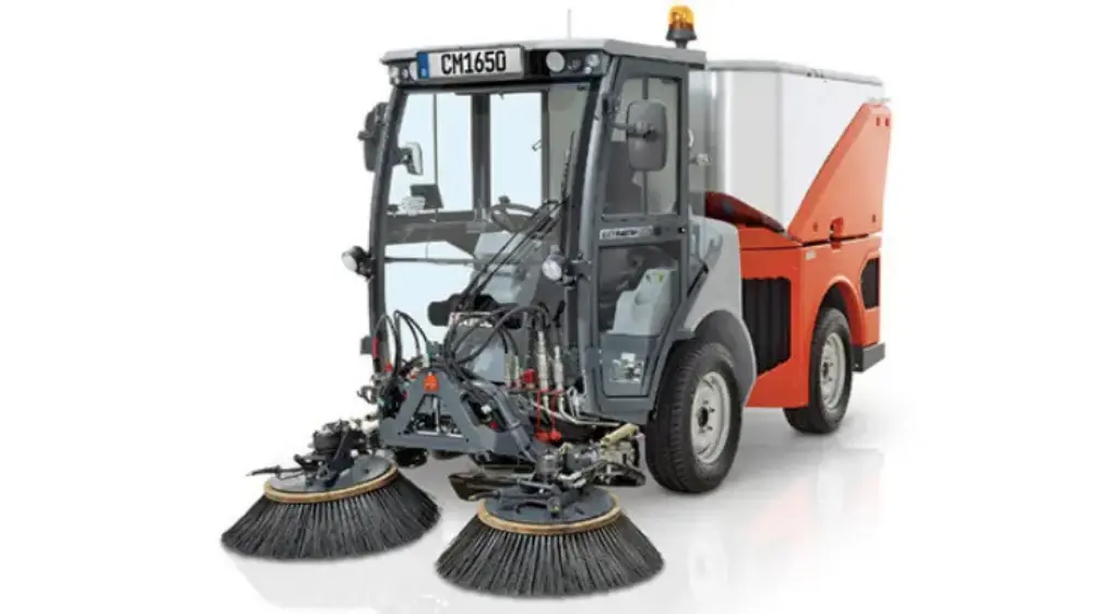 Citymaster 1650 Hidrostatik Sokak Süpürücü 4×4 – Şehir Temizliği İçin Yüksek Performanslı Çözüm